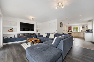 Lounge- click for photo gallery